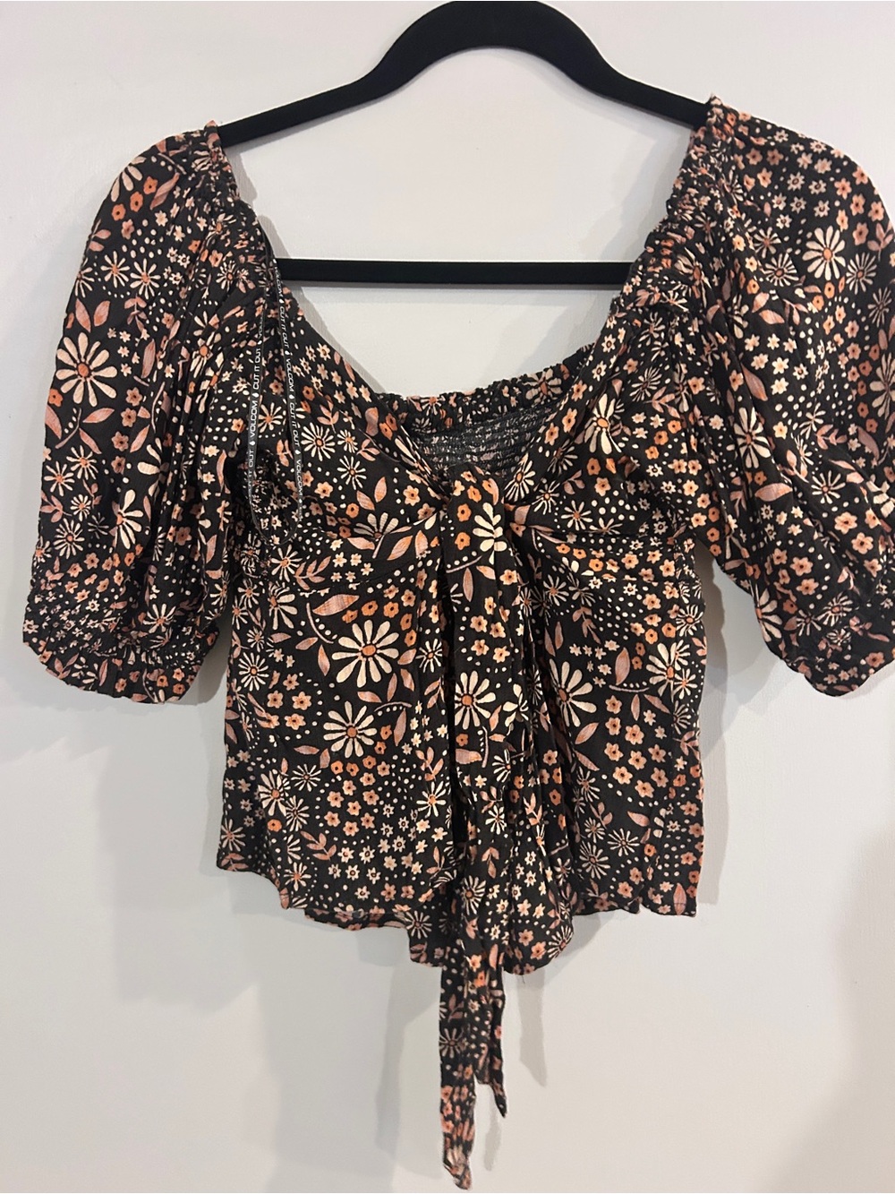 Volcom Black Floral Tie-Front Puff Sleeve Top- MATCHING SET